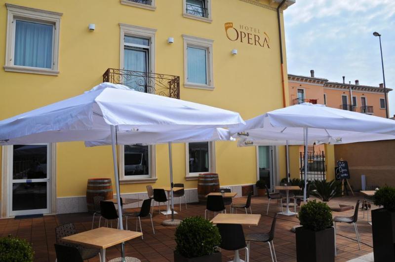 Hotel Opera Dossobuono Dış mekan fotoğraf