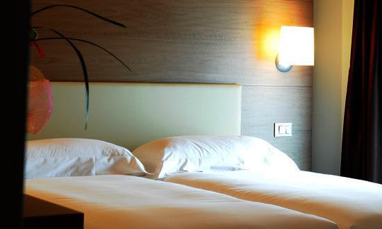 Hotel Opera Dossobuono Oda fotoğraf